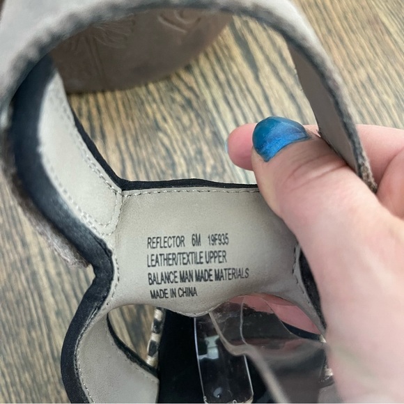 OTBT Reflector Grey Suede Espadrille Platform Sandals size 6 - Picture 7 of 8